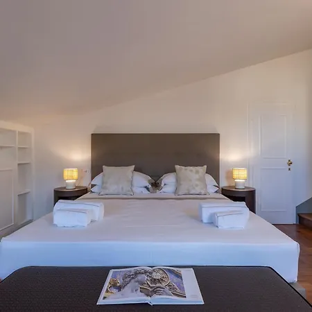 Dora Penthouse Uffizi View 佛罗伦萨