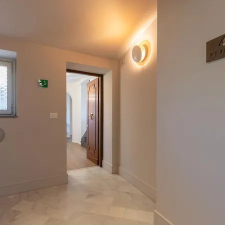 Dora Penthouse Uffizi View * 佛罗伦萨