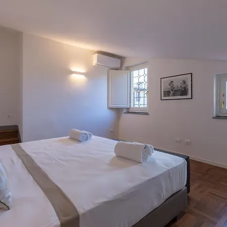 Dora Penthouse Uffizi View 公寓 佛罗伦萨